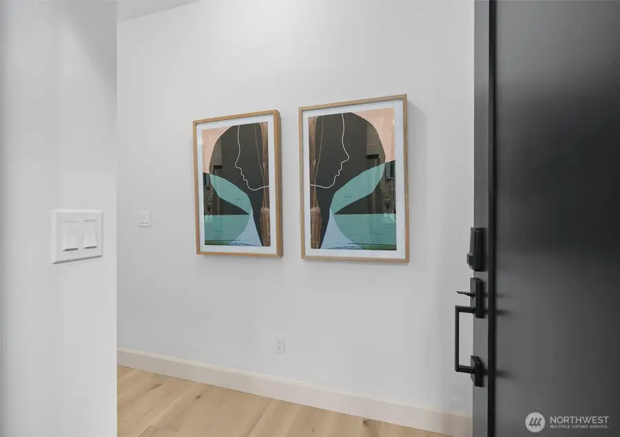 1257 NE 100th Street, Seattle, WA 98125 - Image #3