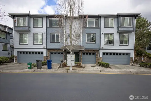 21244 SE 42nd Lane, Issaquah, WA 98029