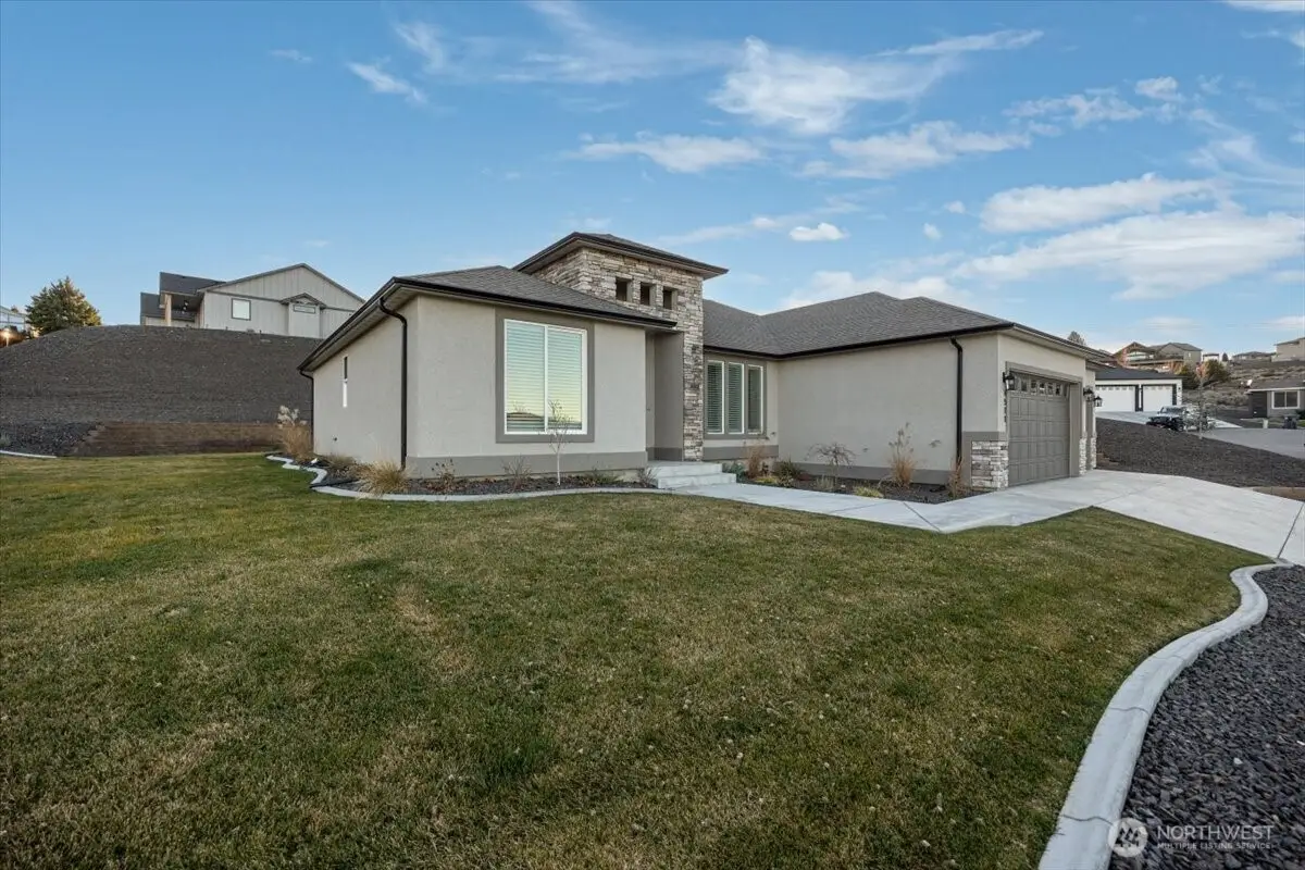 4511 Laurel Ct, West Richland, WA 99353 - Image #1