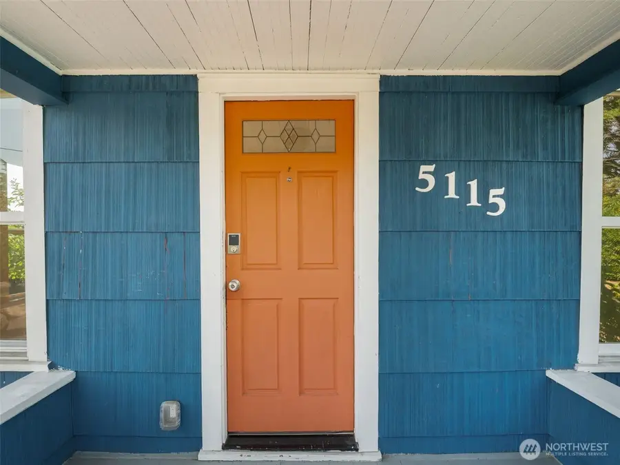 5115 S Mayflower Street, Seattle, WA 98118 - Image #2