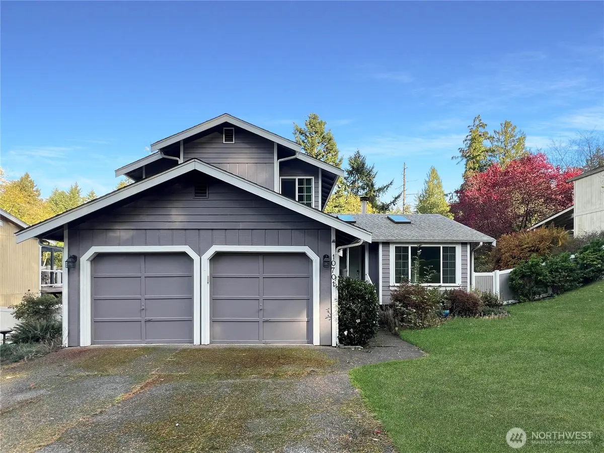 10701 Glenwood Drive Sw, Lakewood, WA 98498 - Image #1