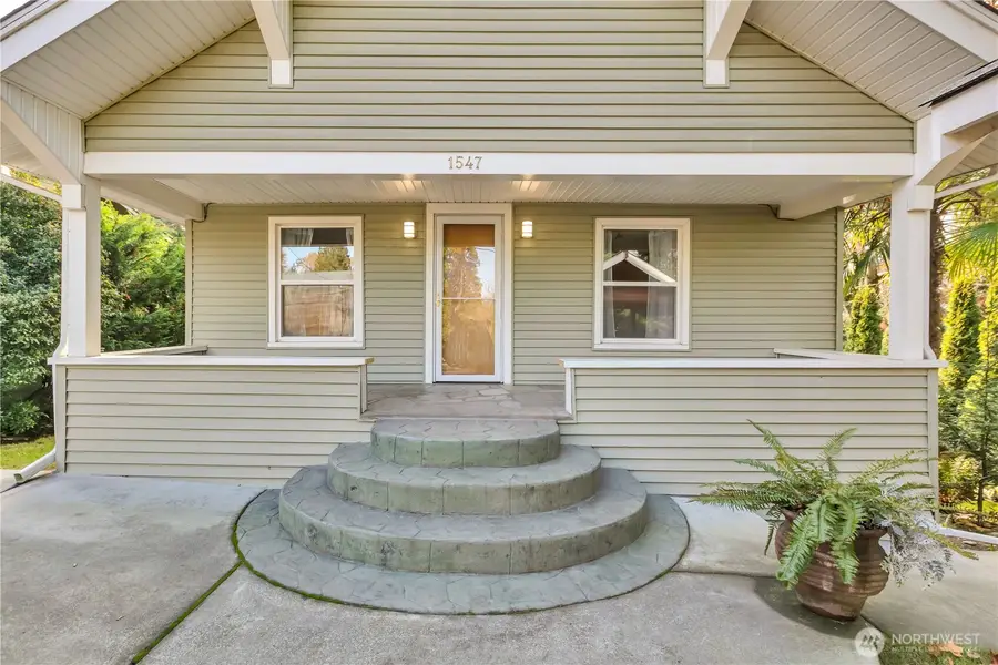 1547 SW Myrtle Street, Seattle, WA 98106 - Image #2