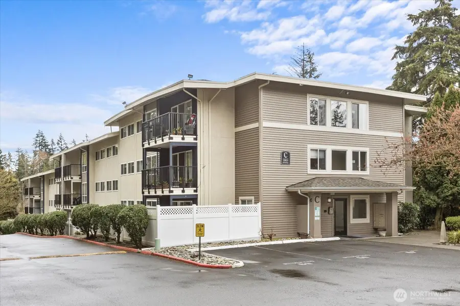 12631 NE 9th Place #C205, Bellevue, WA 98005 - Image #2