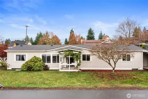 8212 8th Avenue Ct E #1, Tacoma, WA 98404