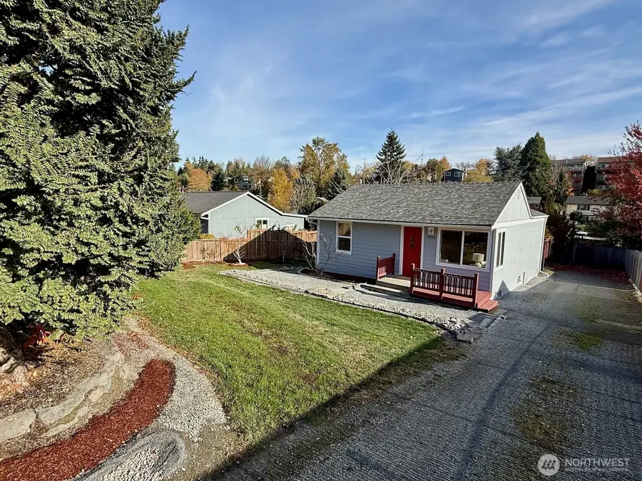 5924 18th Avenue Sw, Seattle, WA 98106 - Image #2
