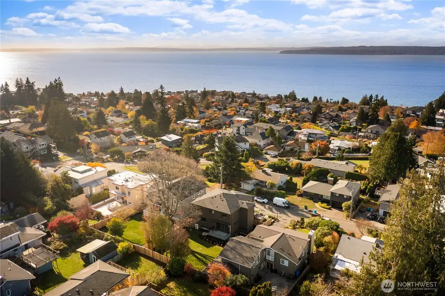 20130 21st Avenue Nw, Shoreline, WA 98177 - Image #2