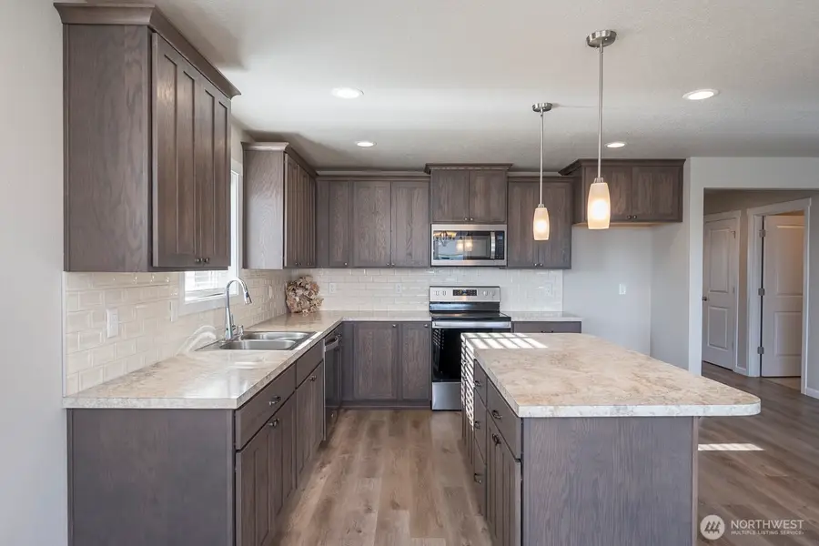 908 Redmond Avenue Ne, Quincy, WA 98848 - Image #3