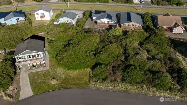 1246 Camero Loop Sw, Ocean Shores, WA 98569 - Image #1