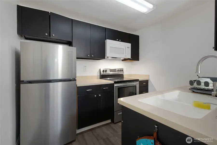 11002 SE Petrovitsky Road #E103, Renton, WA 98055 - Image #3