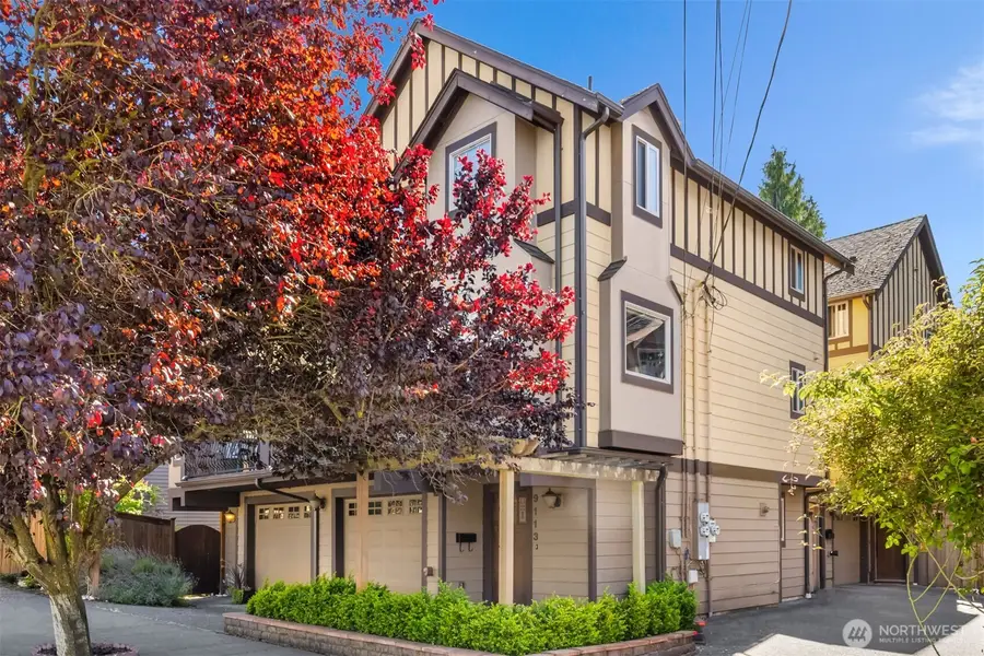 9113 45th Avenue Sw, Seattle, WA 98136 - Image #2