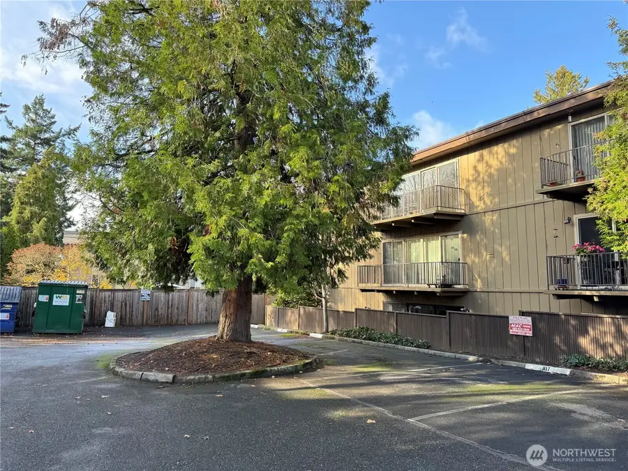 11006 NE 68th Street #829, Kirkland, WA 98033 - Image #2