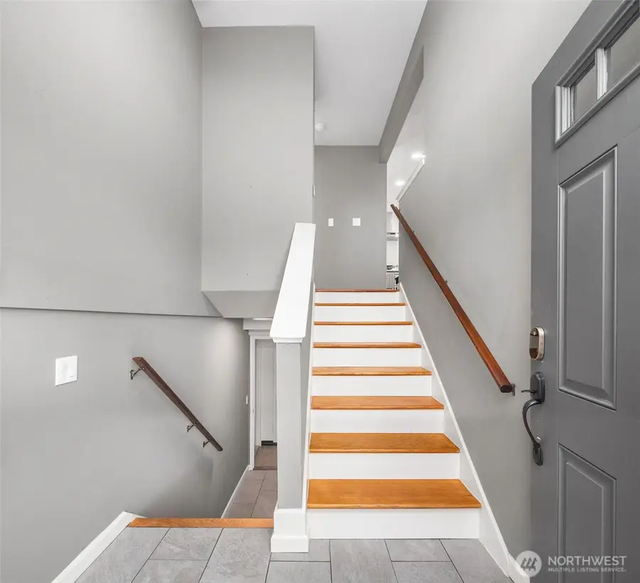 1221 Coronado Place, Edmonds, WA 98020 - Image #2