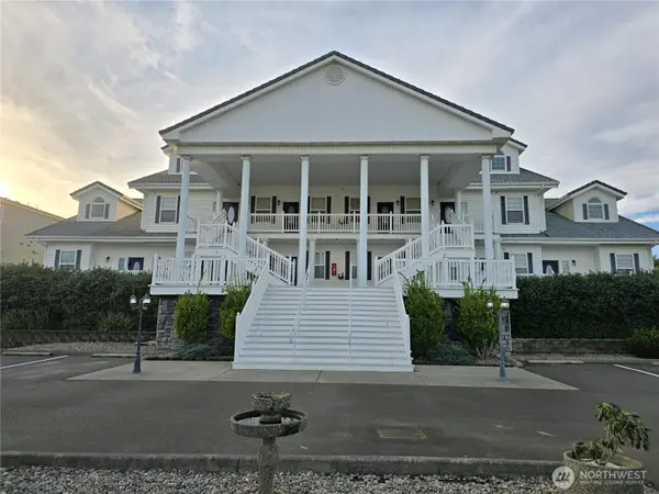 855 NW Ocean Shores Boulevard #201, Ocean Shores, WA 98569