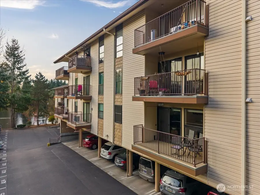 13201 Linden Avenue North #310A, Seattle, WA 98133 - Image #2