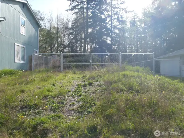 820 S 94th Street, Tacoma, WA 98444