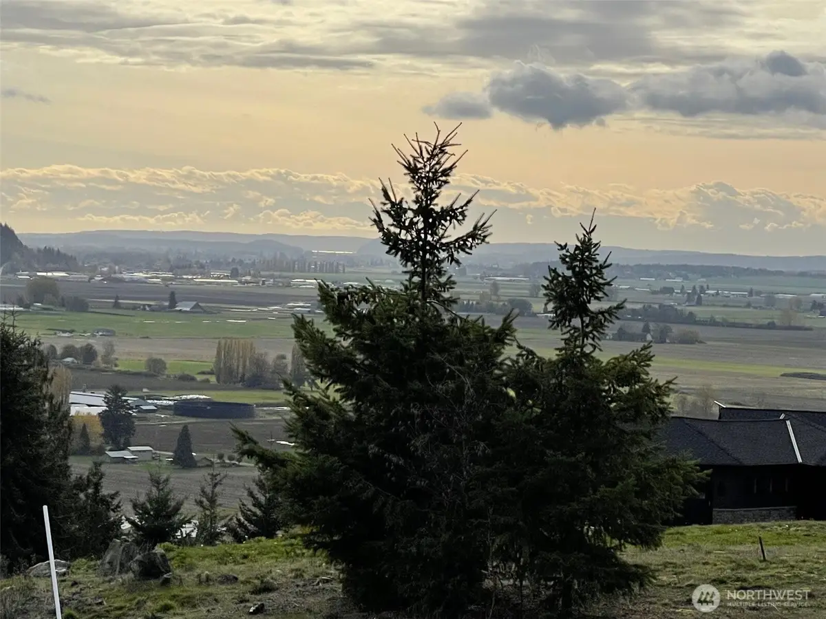 4 Avalon Heights Way #4, Sedro Woolley, WA 98284 - Image #1