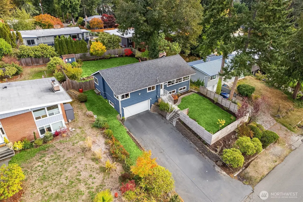 20142 17th Avenue Nw, Shoreline, WA 98177 - Image #1