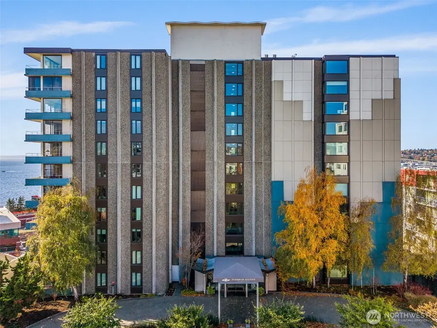 521 5th Avenue W #402, Seattle, WA 98119 - Image #2