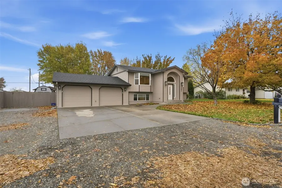 102 N Lincoln Street, Kennewick, WA 99336 - Image #2