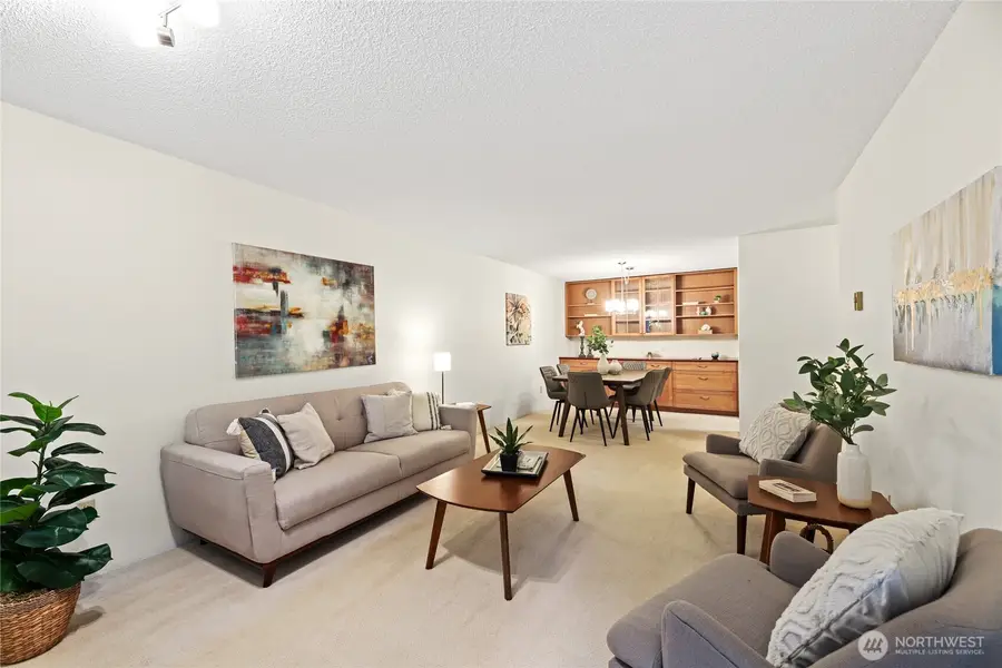 13717 Linden Avenue N #213, Seattle, WA 98133 - Image #3