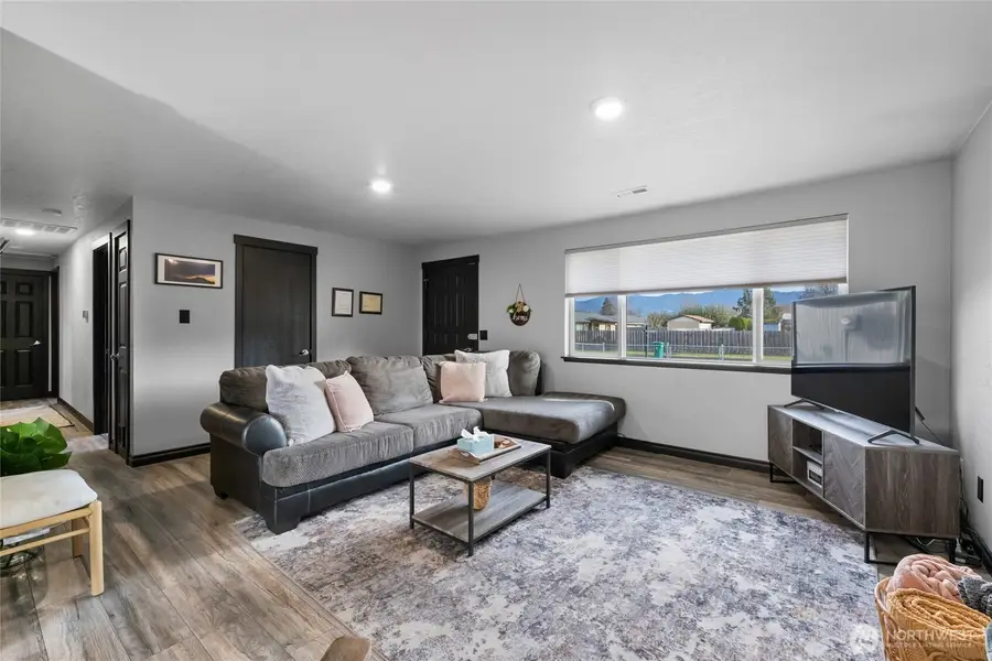 2942 Sun Mountain Drive, Enumclaw, WA 98022 - Image #3