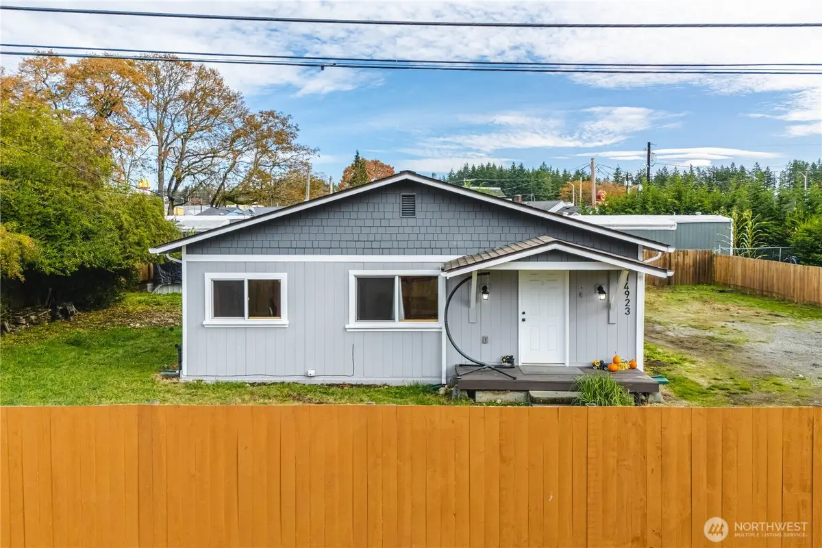 14923 W Thorne Lane Sw, Lakewood, WA 98498 - Image #1