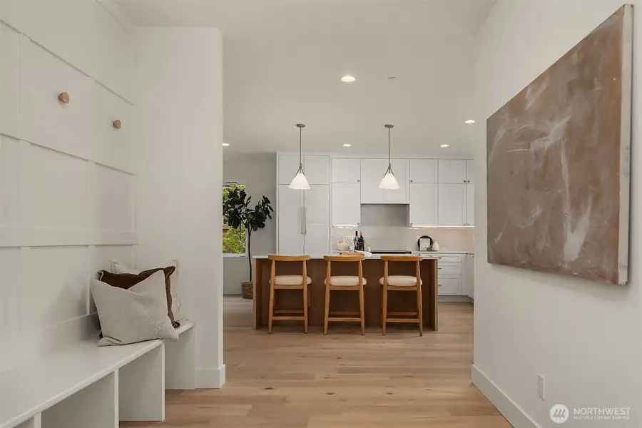 7018 127th Avenue Ne, Kirkland, WA 98033 - Image #3