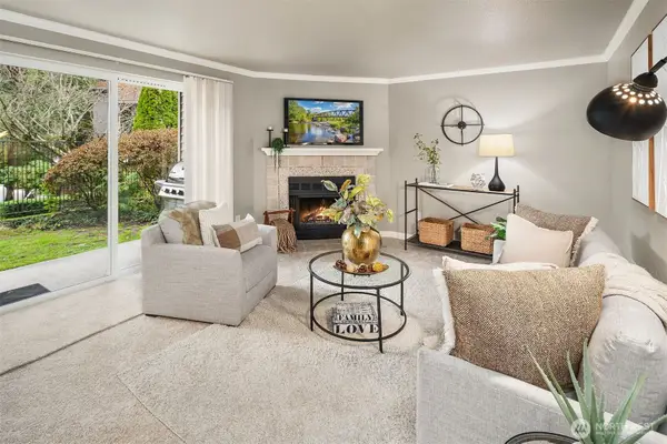 12044 100th Avenue Ne #H103, Kirkland, WA 98034