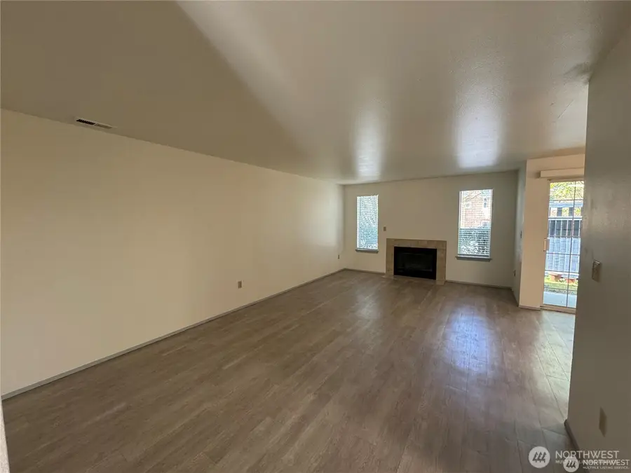 3939 10th Street Se #C1, Puyallup, WA 98374 - Image #3