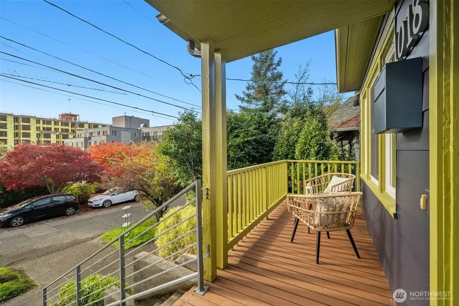 1018 NE 69th Street, Seattle, WA 98115 - Image #2