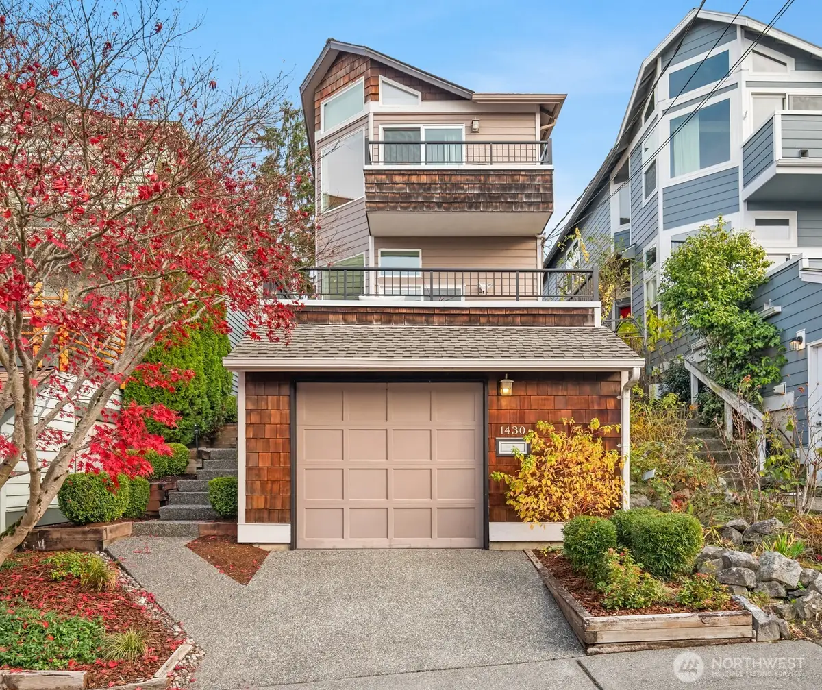 1430 32nd Avenue, Seattle, WA 98122 - Image #1
