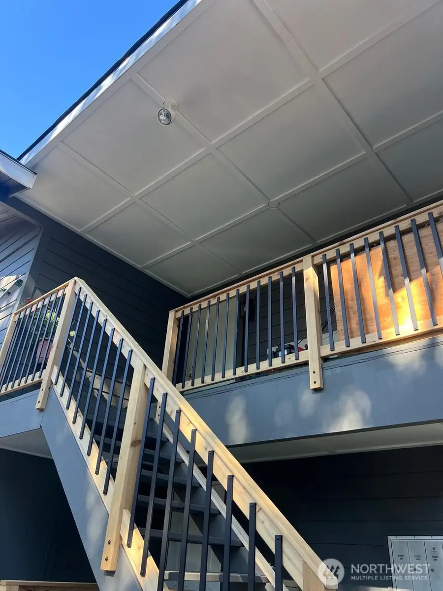 10443 17 Avenue Sw, Seattle, WA 98146 - Image #3