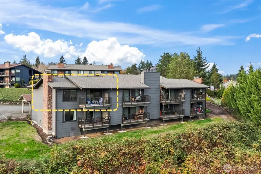 3320 Narrows View Lane Ne #204, Bremerton, WA 98310 - Image #2
