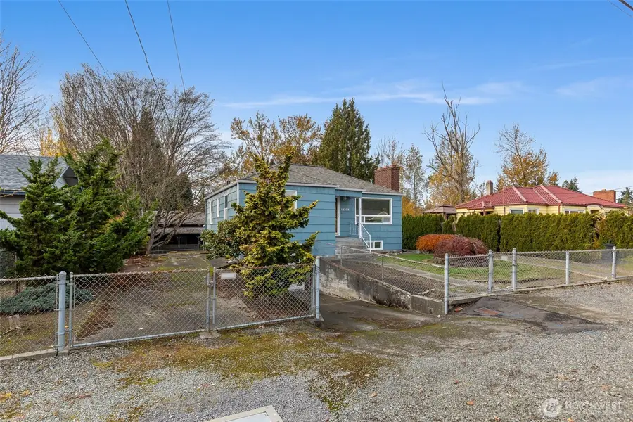 12207 S 14th Avenue, Seattle, WA 98168 - Image #3