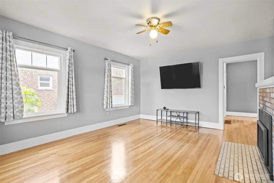 8 Newell Street, Walla Walla, WA 99362 - Image #3