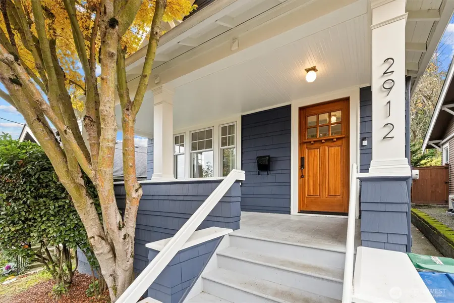 2912 3rd Avenue N, Seattle, WA 98109 - Image #2