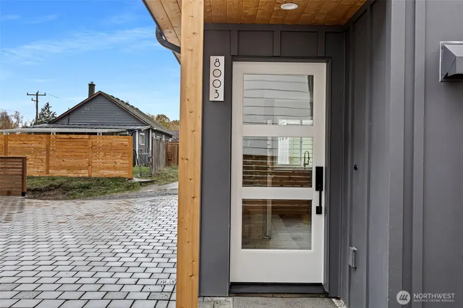 8003 25th Avenue Nw, Seattle, WA 98117 - Image #2