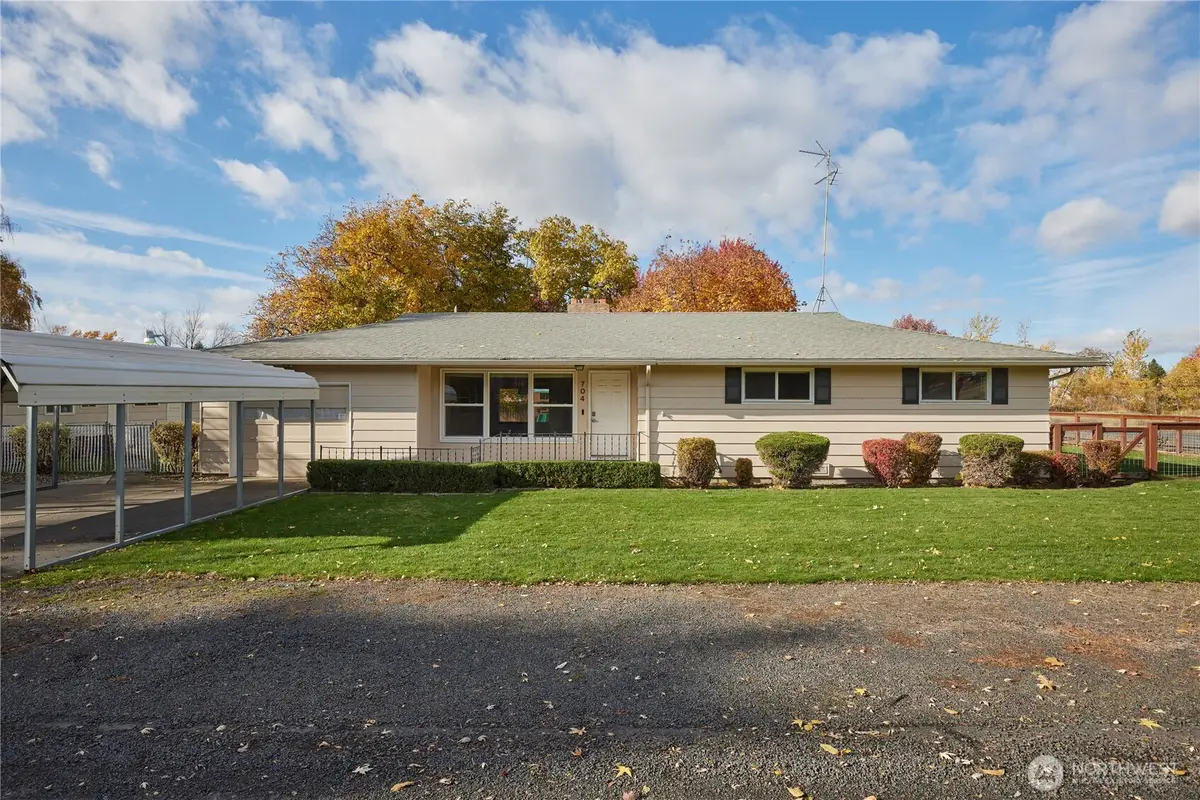 704 Gladys Street, Walla Walla, WA 99362 - Image #1