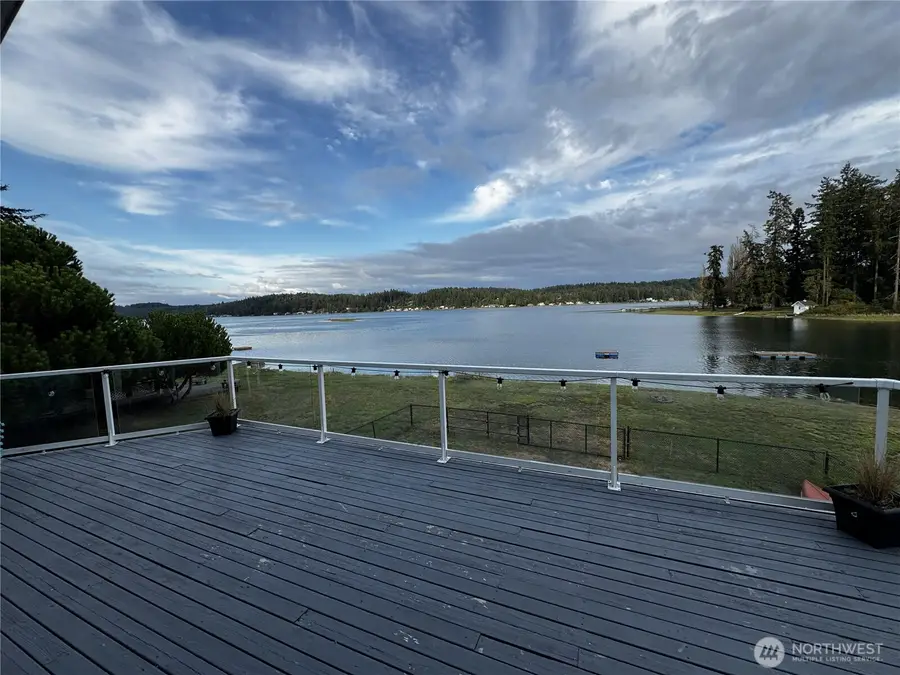 7360 E Grapeview Loop Road, Allyn, WA 98524 - Image #2
