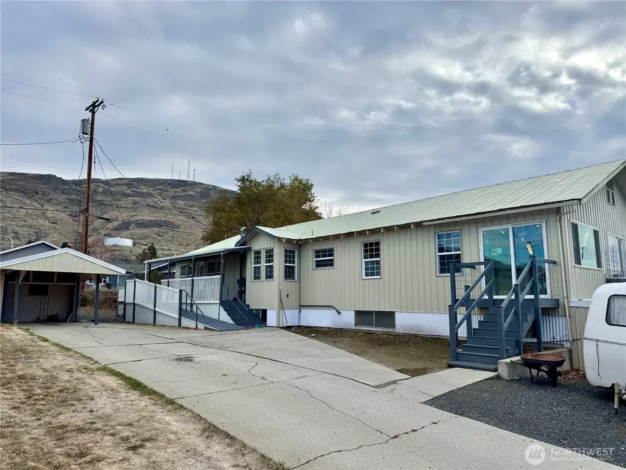 705 Spruce Street, Coulee Dam, WA 99116 - Image #3