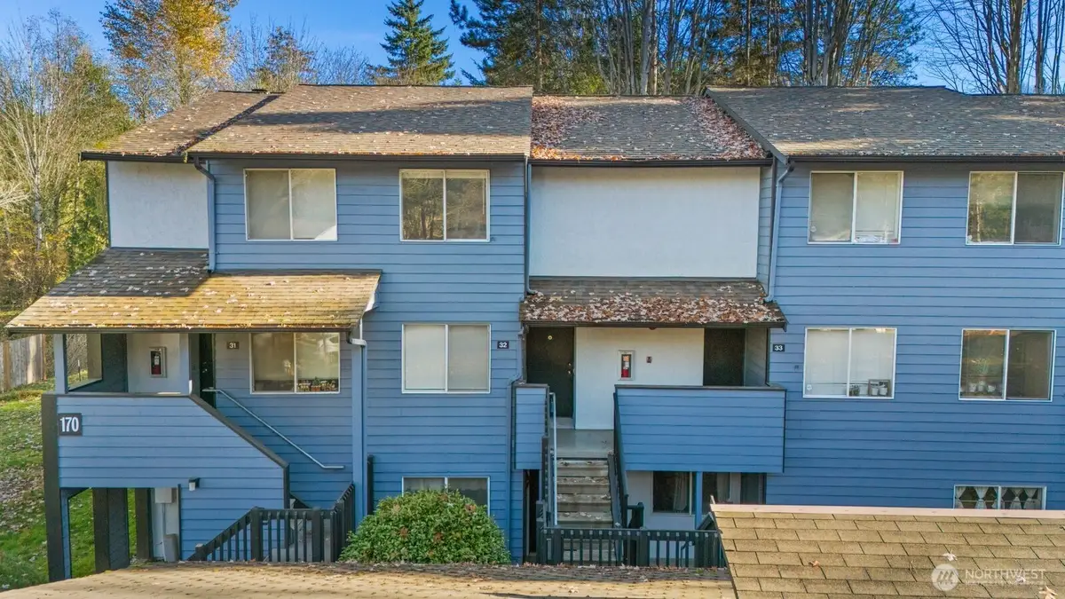170 Newport Way Nw #D32, Issaquah, WA 98027 - Image #1