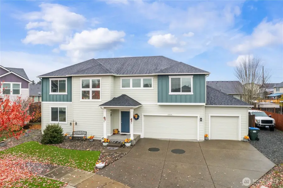10004 Greenbrier Court Se, Yelm, WA 98597 - Image #2