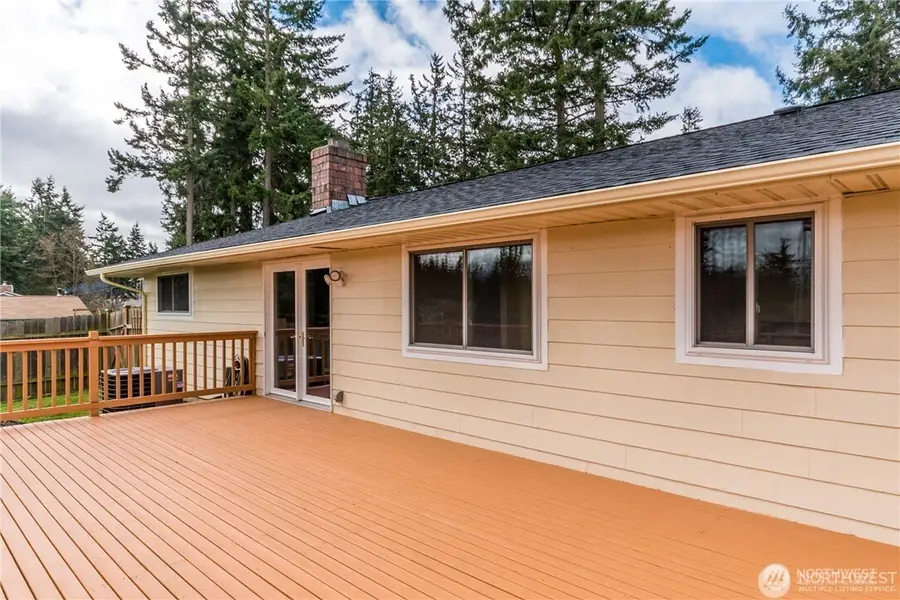 2492 Olympic Drive, Oak Harbor, WA 98277 - Image #3