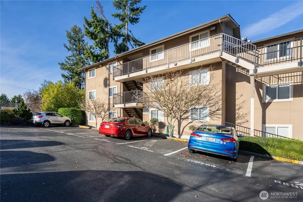 323 75th Street Se #A-14, Everett, WA 98203 - Image #1