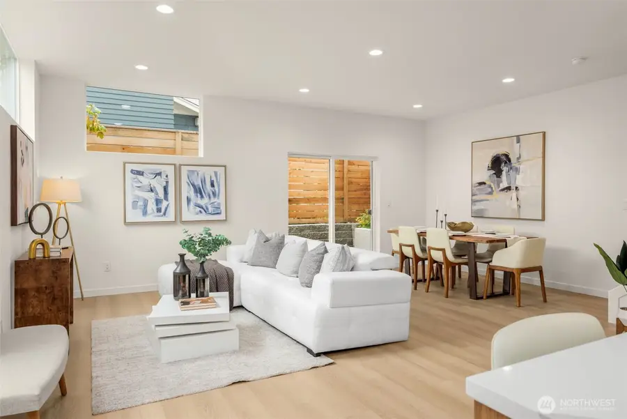 1227 N 48th Street, Seattle, WA 98103 - Image #2