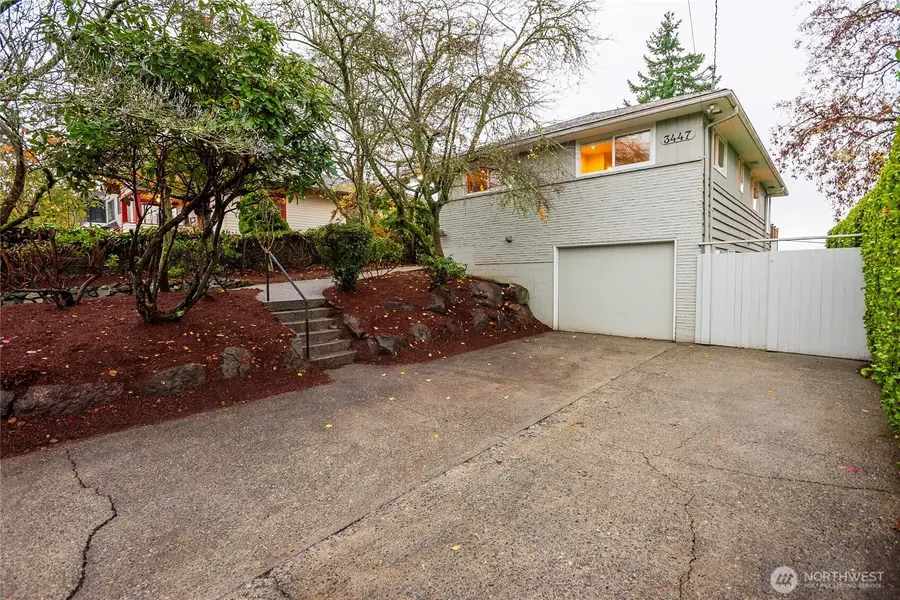 3447 12th Avenue W, Seattle, WA 98119 - Image #2