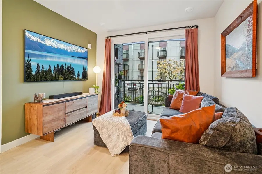 14598 Westminster Way N #107, Shoreline, WA 98133 - Image #3