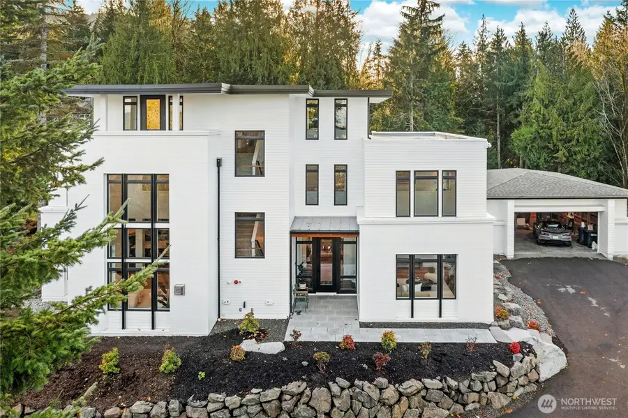 2115 Squak Mountain Loop Sw, Issaquah, WA 98027 - Image #2