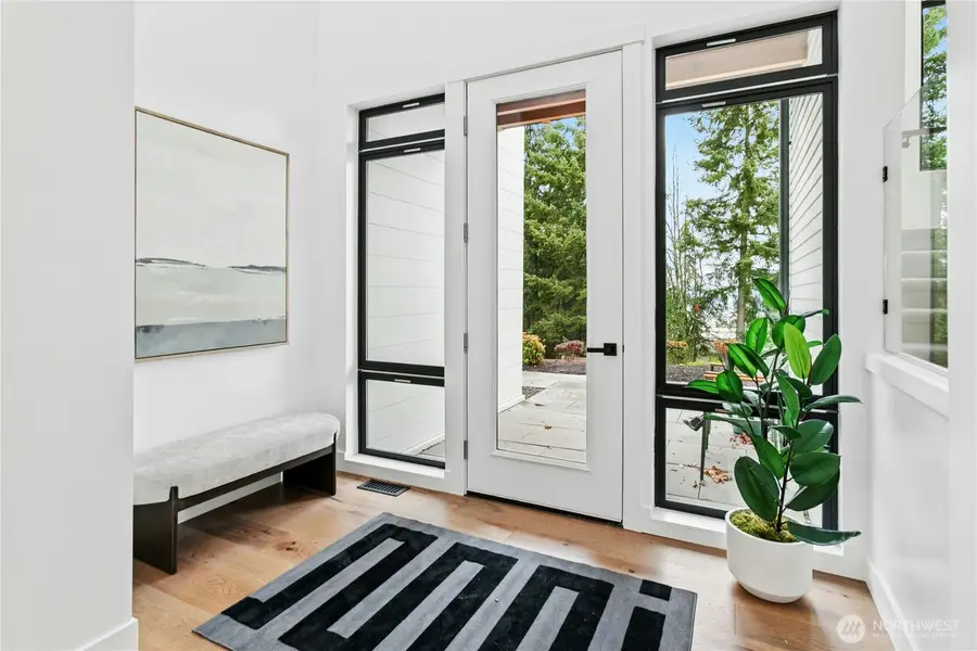 2115 Squak Mountain Loop Sw, Issaquah, WA 98027 - Image #3