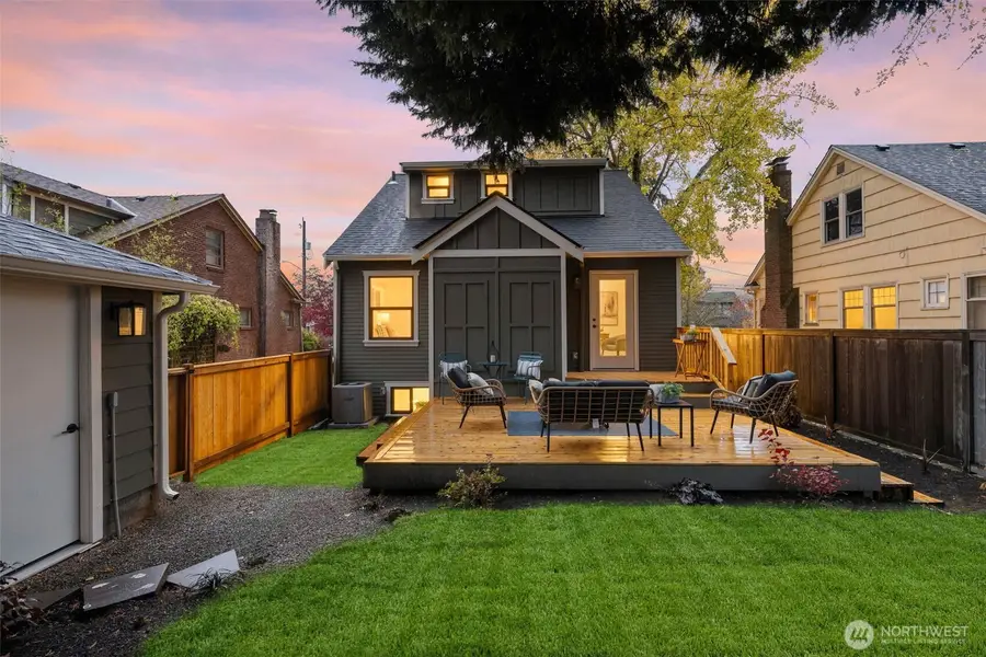 3430 42nd Avenue Sw, Seattle, WA 98116 - Image #3